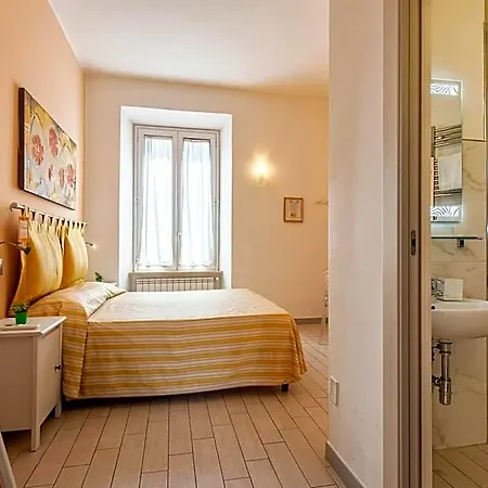 Merulana 2 Frühstückspension 4*
