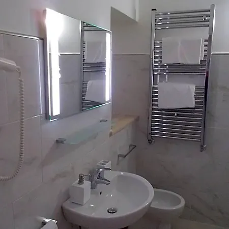 Merulana 2 Bed & Breakfast Řím