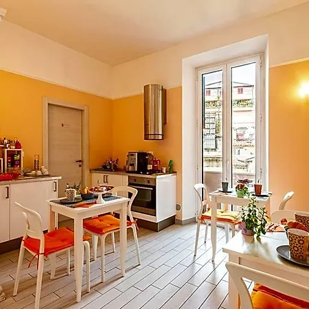 Merulana 2 Bed & Breakfast