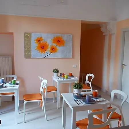 Merulana 2 Bed & Breakfast 4*