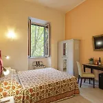 Merulana 2 4*